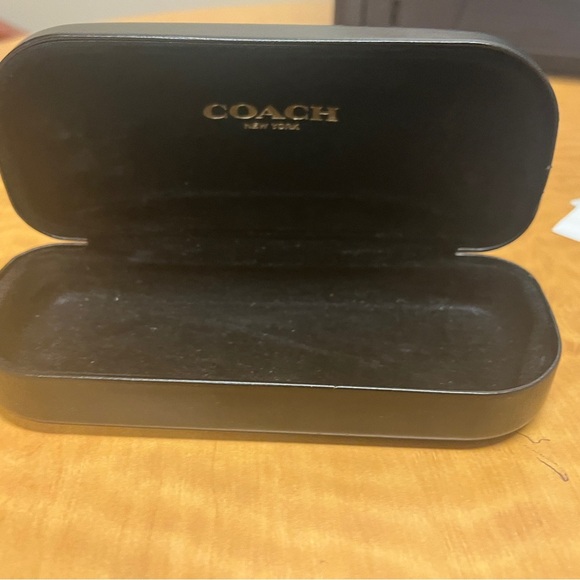 Coach Black Hard Eyeglass Case with Logo – Classic & Durable Storage - Picture 9 of 12